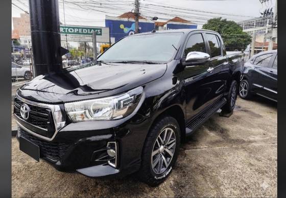TOYOTA HILUX 2.8 SRV 4X4 CD 16V DIESEL 4P AUTOMÁTICO